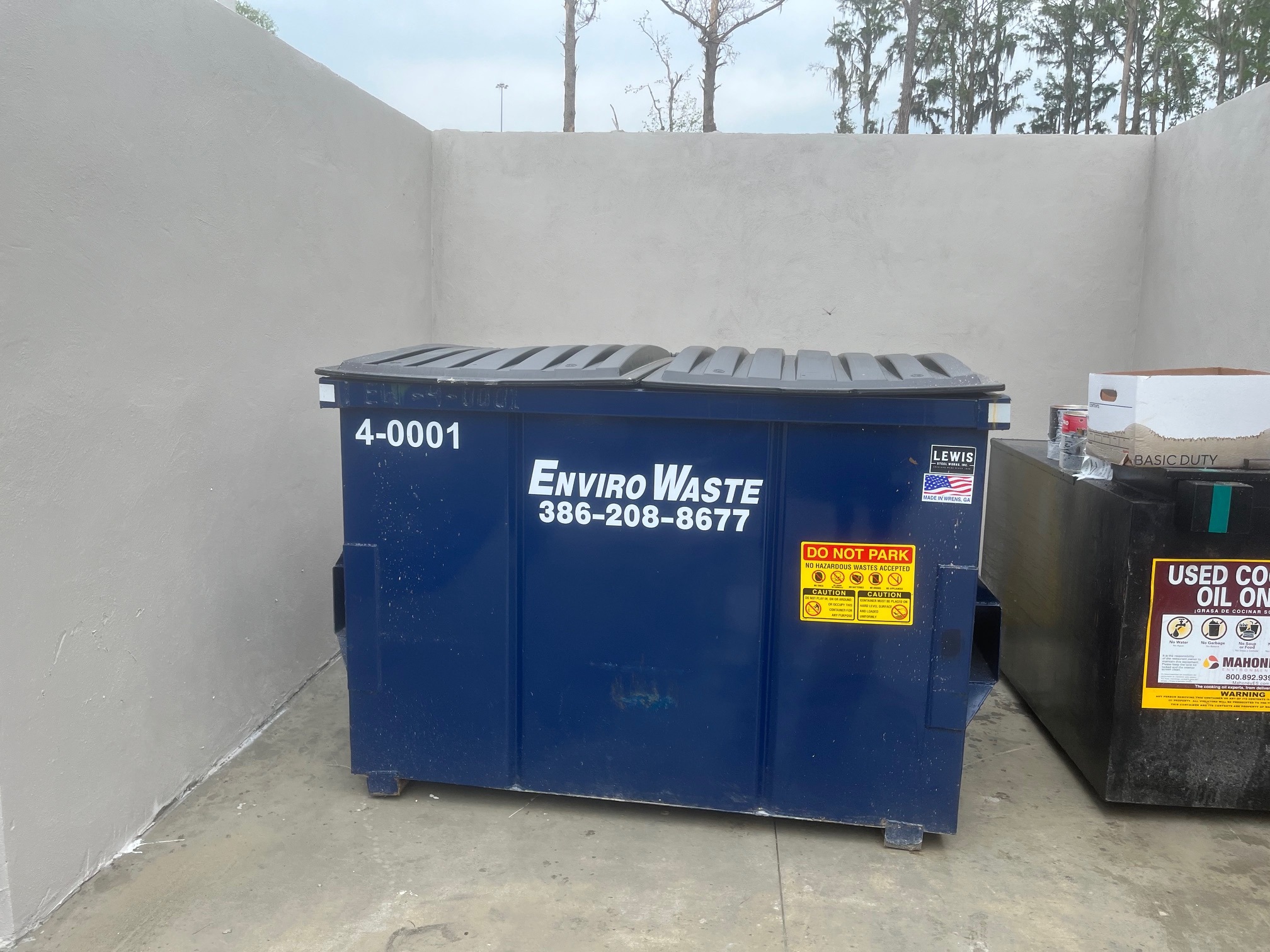 Commercial dumpster rental in Lake City Florida